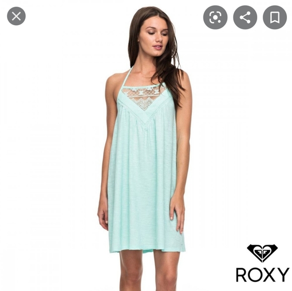 Roxy halter dress - Picture 2 of 5